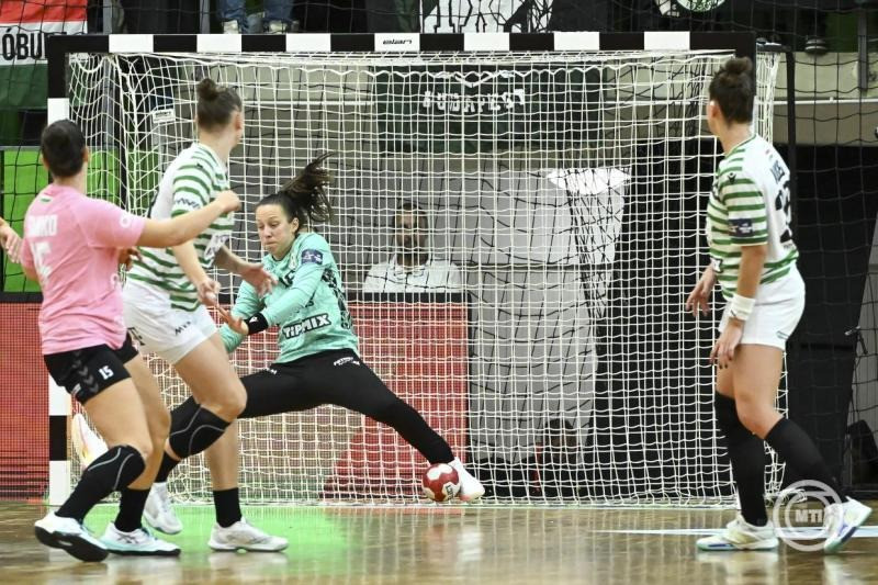 Böde-Bíró Blanka, az FTC kapusa (j2) a női kézilabda K&H Liga 7. fordulójában játszott FTC-Toyota Kovács - Győri Audi ETO KC mérkőzésen az Elek Gyula Arénában 2026. október 31-én. MTI/Hegedüs Róbert
